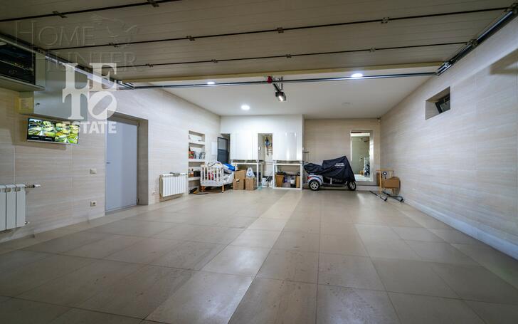 2-этажный коттедж 1 100 м² с отделкой