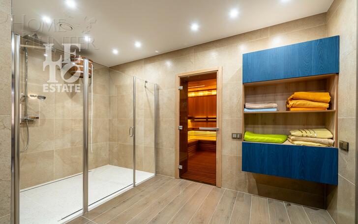 2-этажный коттедж 1 100 м² с отделкой