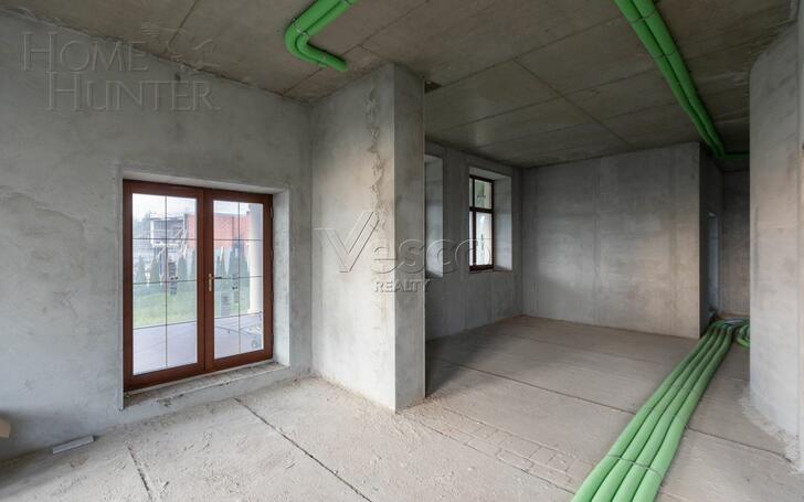 3-этажный коттедж 680 м² без отделки
