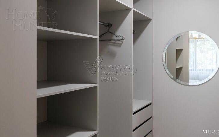 2-этажный коттедж 1 050 м² без отделки