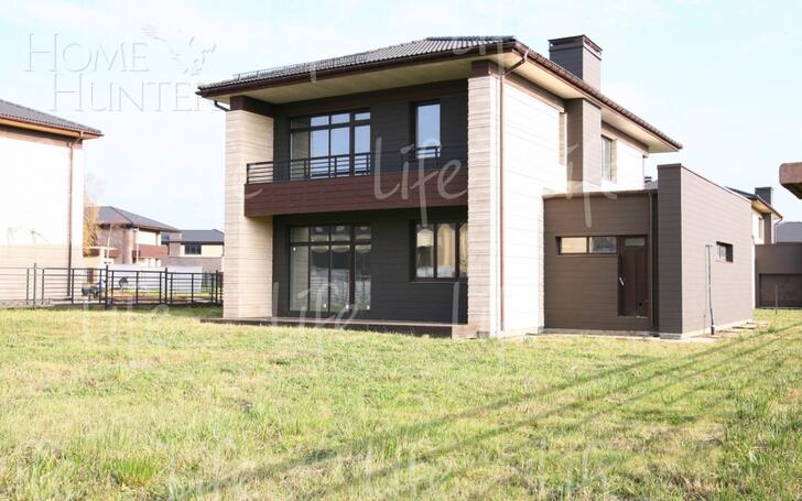 2-этажный коттедж 323 м² без отделки