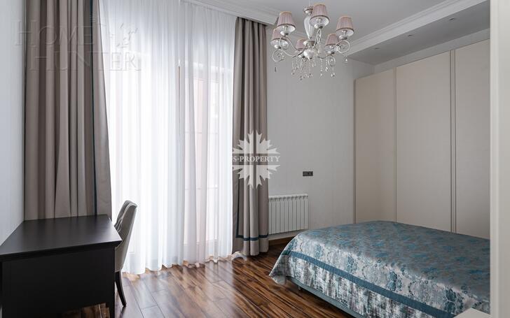 5-КОМН. КВАРТИРА С ОТДЕЛКОЙ 240 М² НА 5 ЭТАЖЕ