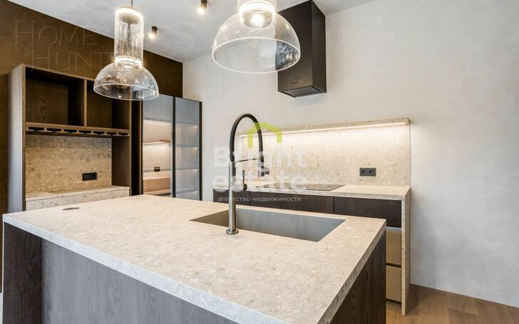 4-КОМН. КВАРТИРА С ОТДЕЛКОЙ 202.3 М² НА 4 ЭТАЖЕ