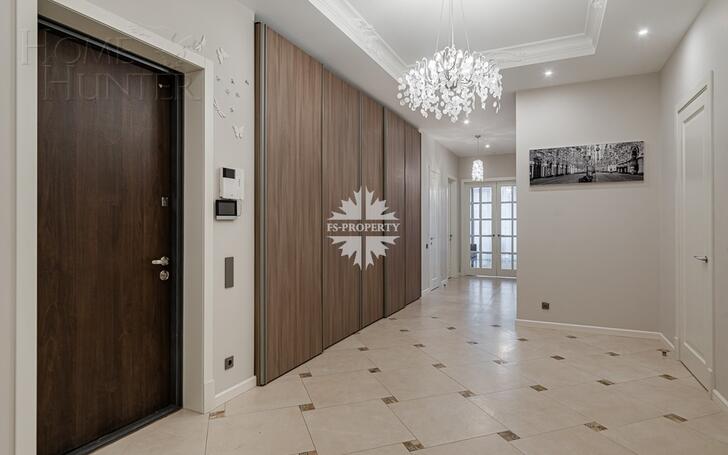 5-КОМН. КВАРТИРА С ОТДЕЛКОЙ 240 М² НА 5 ЭТАЖЕ