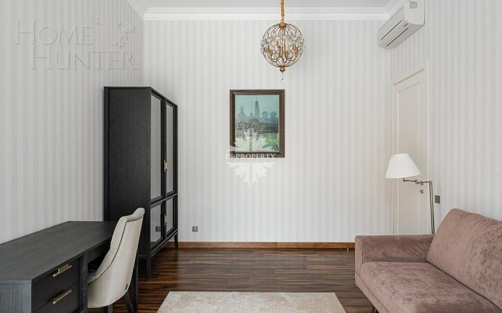 5-КОМН. КВАРТИРА С ОТДЕЛКОЙ 240 М² НА 5 ЭТАЖЕ