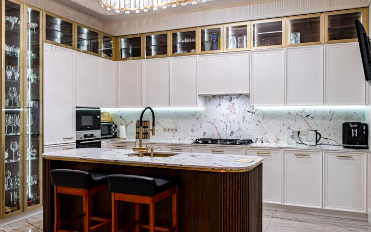 2-этажный коттедж 750 м² с отделкой