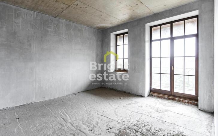 2-этажный таунхаус 330 м² без отделки