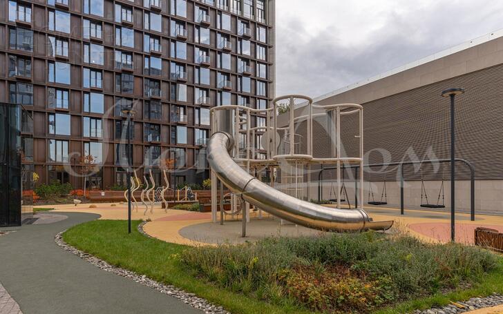 4-КОМН. КВАРТИРА С ОТДЕЛКОЙ 180.1 М² НА 3 ЭТАЖЕ
