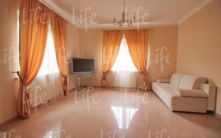 2-этажный коттедж 300 м² с отделкой