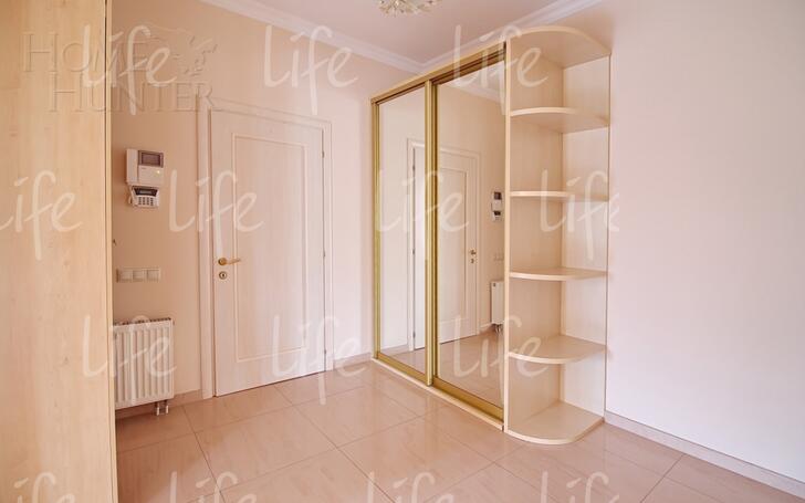2-этажный коттедж 300 м² с отделкой