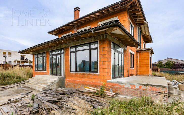 2-этажный коттедж 315 м² без отделки