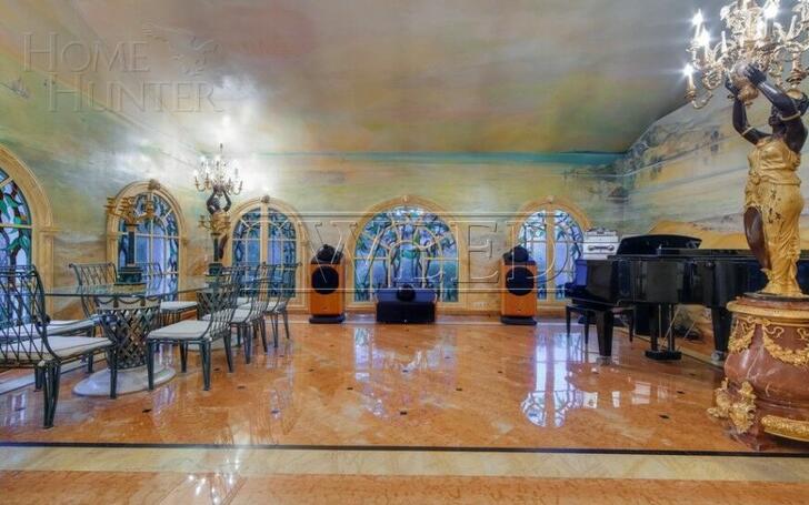 2-этажный коттедж 490 м² с отделкой