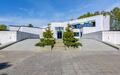 3-этажный коттедж 2 400 м² с отделкой