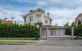 2-этажный коттедж 250 м² с отделкой