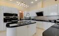 3-этажный коттедж 1 650 м² с отделкой