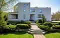 3-этажный коттедж 2 400 м² с отделкой
