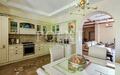 2-этажный коттедж 250 м² с отделкой