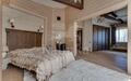 2-этажный коттедж 1 800 м² с отделкой