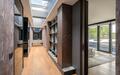 3-этажный коттедж 2 150 м² с отделкой