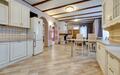 3-этажный коттедж 400 м² с отделкой