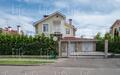 2-этажный коттедж 250 м² с отделкой