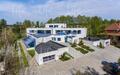 3-этажный коттедж 2 400 м² с отделкой