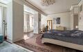 3-этажный коттедж 2 300 м² с отделкой