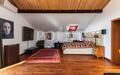 3-этажный коттедж 2 300 м² с отделкой
