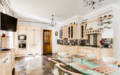 2-этажный коттедж 2 500 м² с отделкой