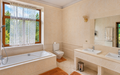 2-этажный коттедж 2 500 м² с отделкой