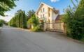 3-этажный коттедж 700 м² с отделкой