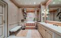 2-этажный коттедж 1 300 м² с отделкой