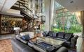 3-этажный коттедж 2 400 м² с отделкой