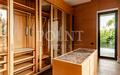 2-этажный коттедж 1 365 м² с отделкой