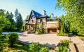 2-этажный коттедж 2 500 м² с отделкой