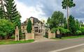 2-этажный коттедж 1 350 м² с отделкой
