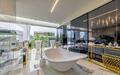 3-этажный коттедж 2 300 м² с отделкой