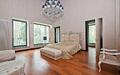 4-этажный коттедж 1 300 м² с отделкой