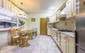 3-этажный коттедж 750 м² с отделкой