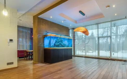 2-этажный коттедж 1 500 м² с отделкой