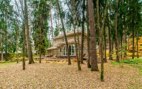 2-этажный коттедж 240 м² с отделкой