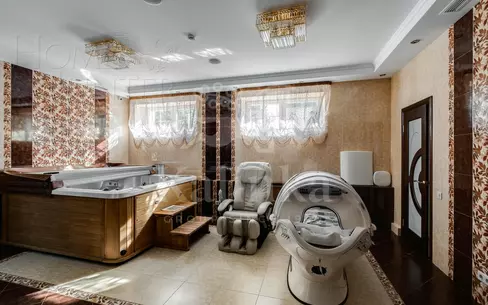 3-этажный коттедж 1 650 м² с отделкой