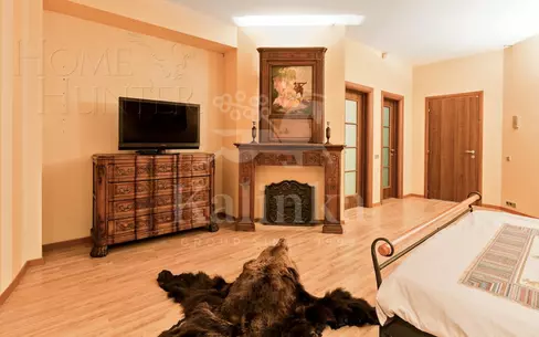 3-этажный коттедж 2 400 м² с отделкой