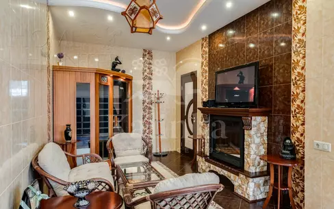 3-этажный коттедж 1 650 м² с отделкой