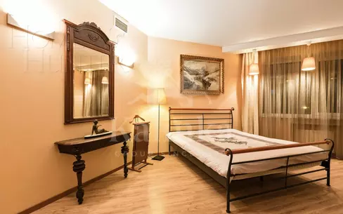 3-этажный коттедж 2 400 м² с отделкой