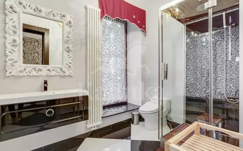 3-этажный коттедж 1 300 м² с отделкой