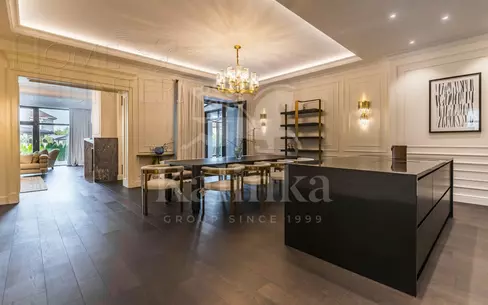 2-этажный коттедж 961 м² с отделкой