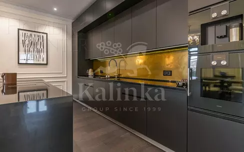 2-этажный коттедж 961 м² с отделкой