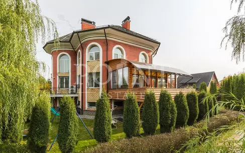 2-этажный коттедж 730 м² с отделкой
