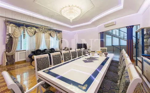 2-этажный коттедж 900 м² с отделкой